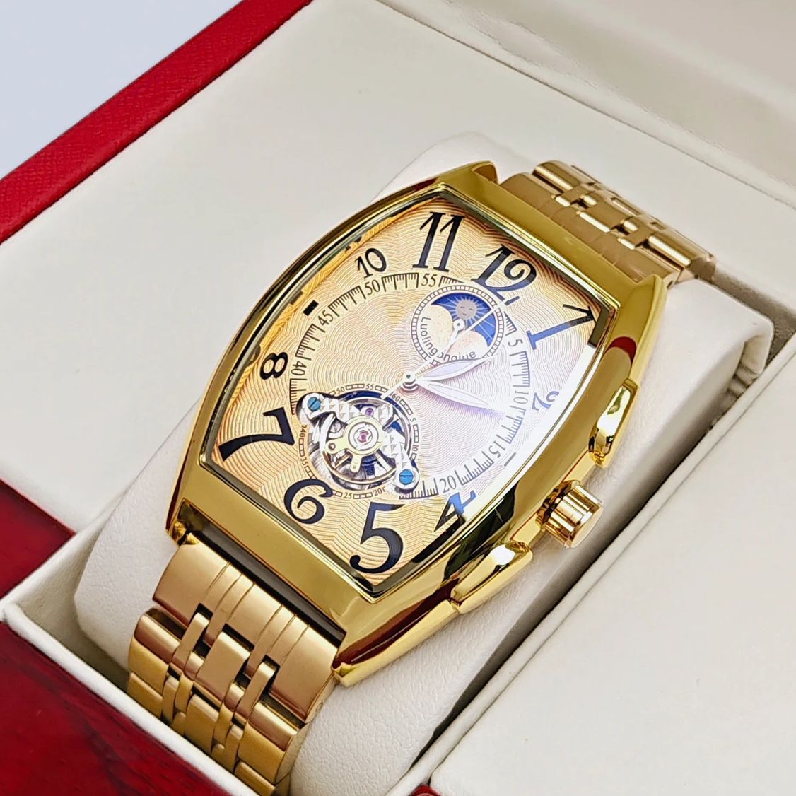 นาฬิกาข้อมือผู้ชายทรงบาร์เรลสุ - Luxury Watch Tier บทวิจารณ์และราคา
